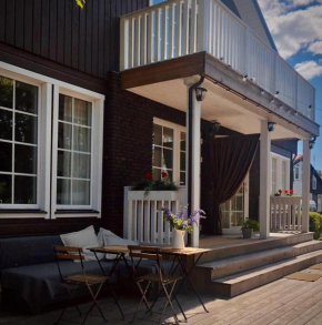 Riverfront Home - BEST LOCATION - SUP and Bike